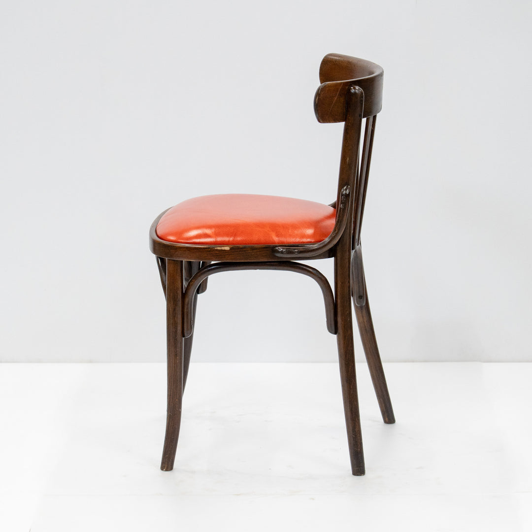 素朴で温もりあるデザインにオレンジの座面がマッチ カフェスタイル ベントウッドチェア /26A-1素朴で温もりあるデザインにオレンジの座面がマッチ カフェスタイル ベントウッドチェア /26A-1