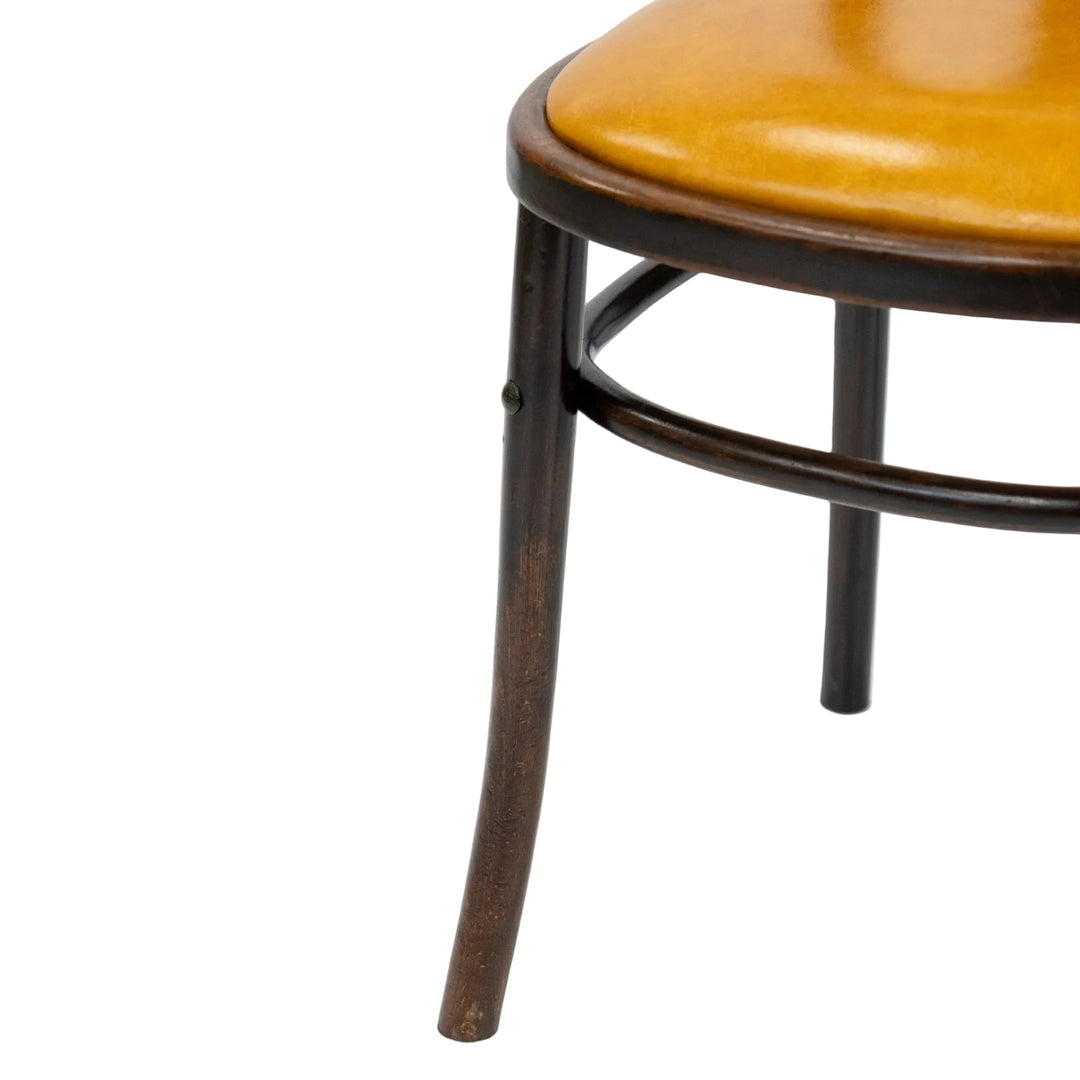 素朴で温もりあるデザインにマスタードの座面がマッチ カフェスタイル ベントウッドチェア /26A-7
