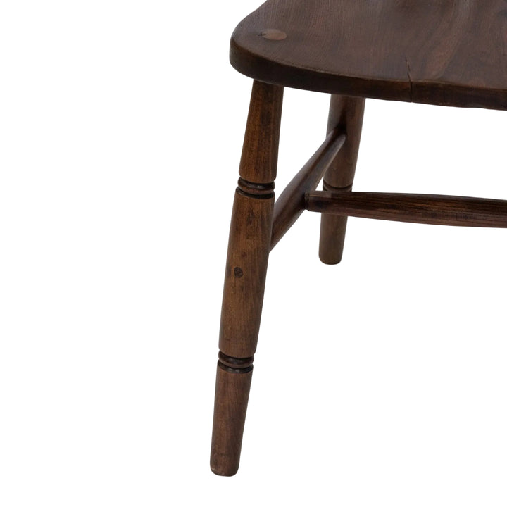 素朴でシンプルなフォルムがお部屋に馴染む フープバック ウィンザーチェア /26A-B2