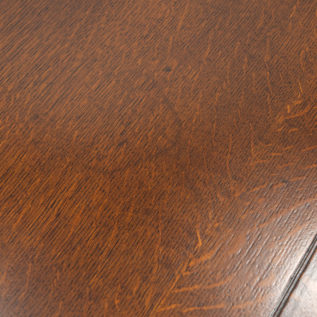 丸みのあるバルボスレッグなど洗練された佇まい ドローリーフ 伸長式ダイニングテーブル /26A