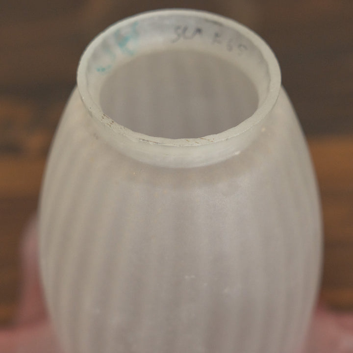 花びらを思わせる愛らしいフリルデザイン ガラスシェード単品 /C（※接続金具・コード・電球は別売り）