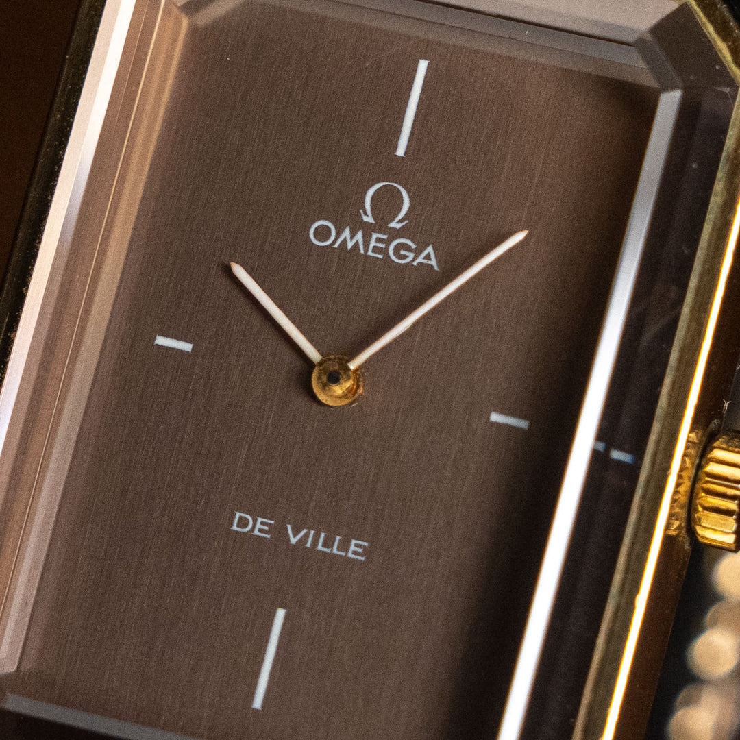 レディース メンズ【OMEGA オメガ】個性あふれる八角形ケース デ・ヴィル エメラルドライン 1970年代