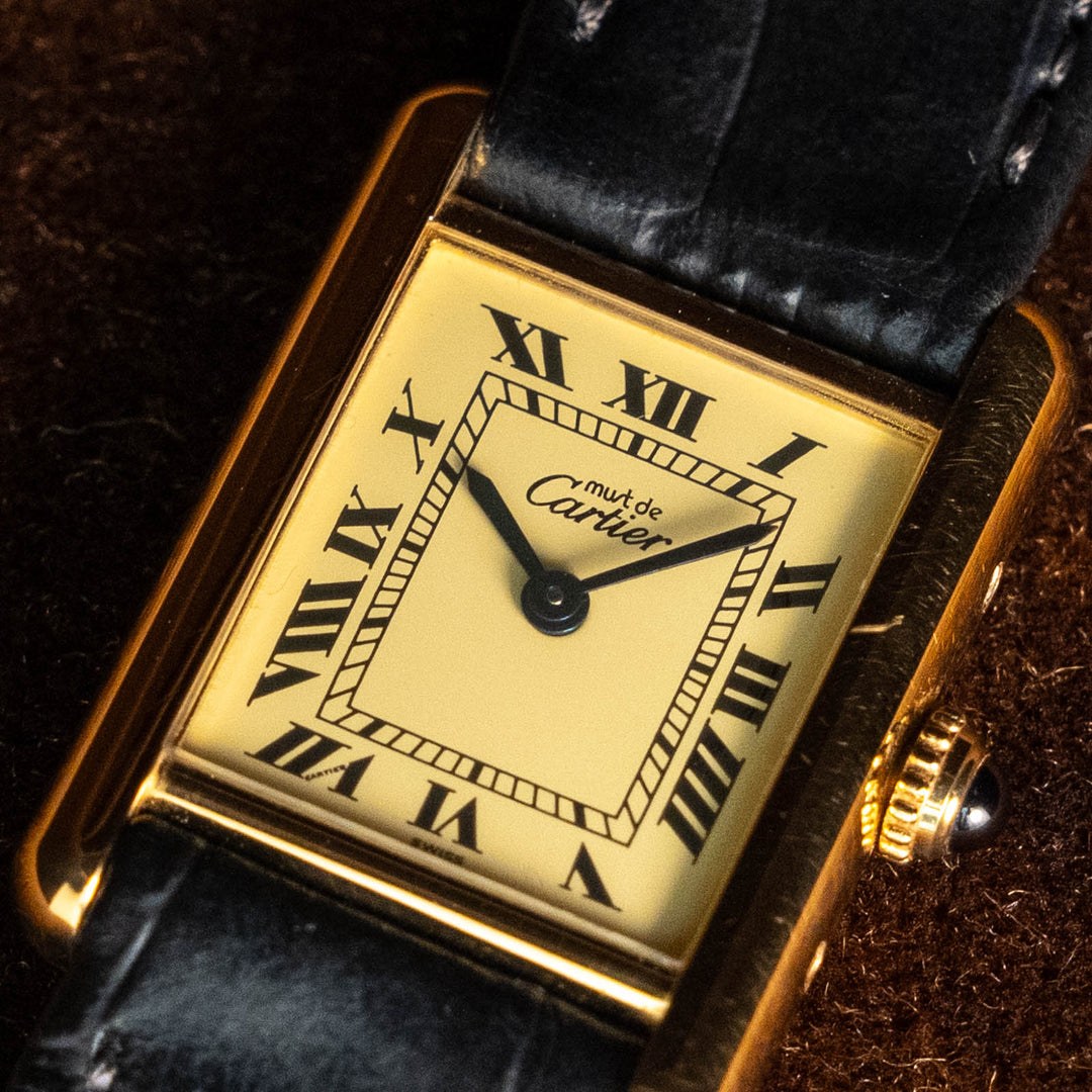 レディース メンズ【Cartier カルティエ】普遍的な美しさ マストタンク アイボリーローマSM 1980年代