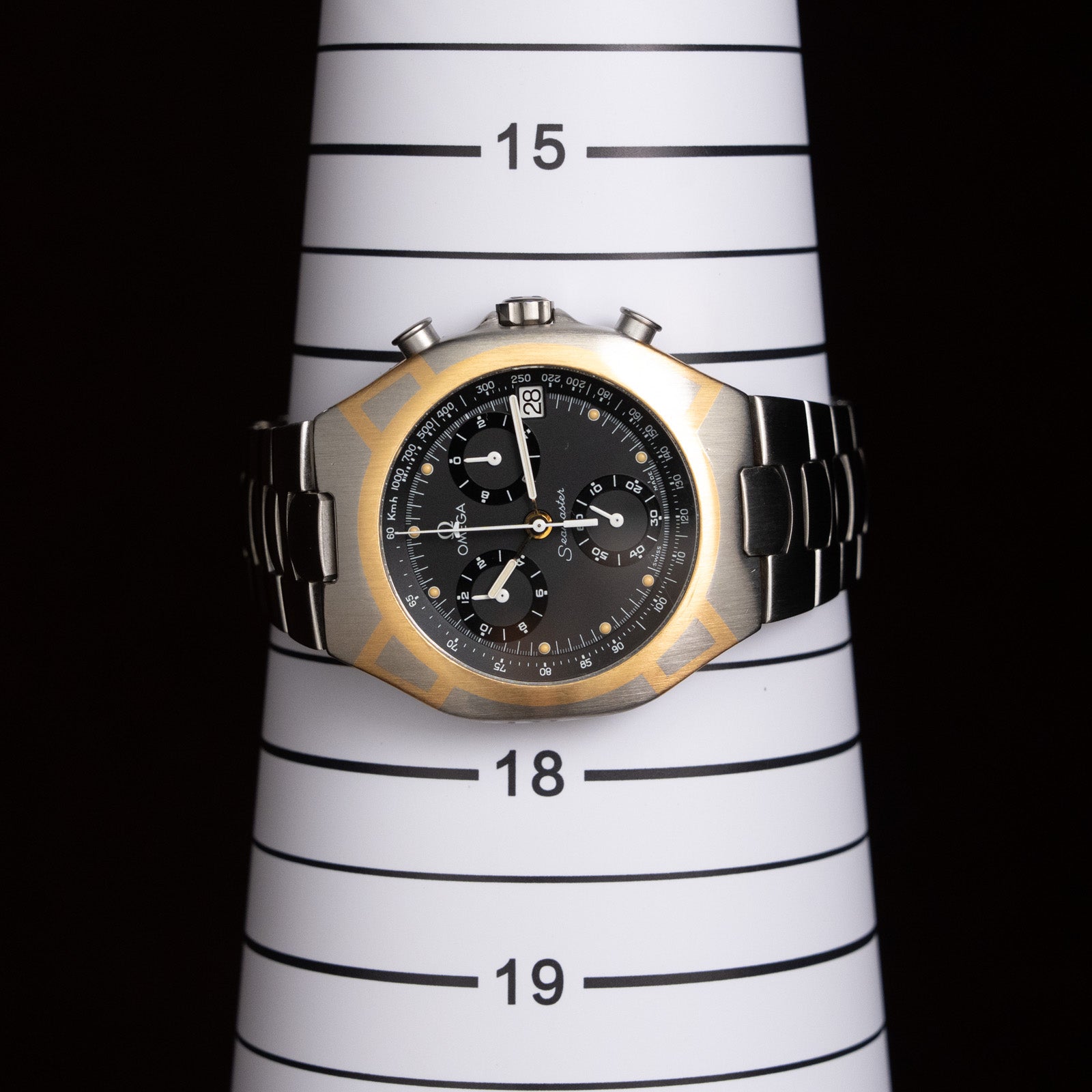 き*ー様 OMEGA オメガ　シーマスター　ポラリス　メンズ　稼働品 メンズ【OMEGA オメガ】存在感あふれるクロノグラフ仕様 シーマスター