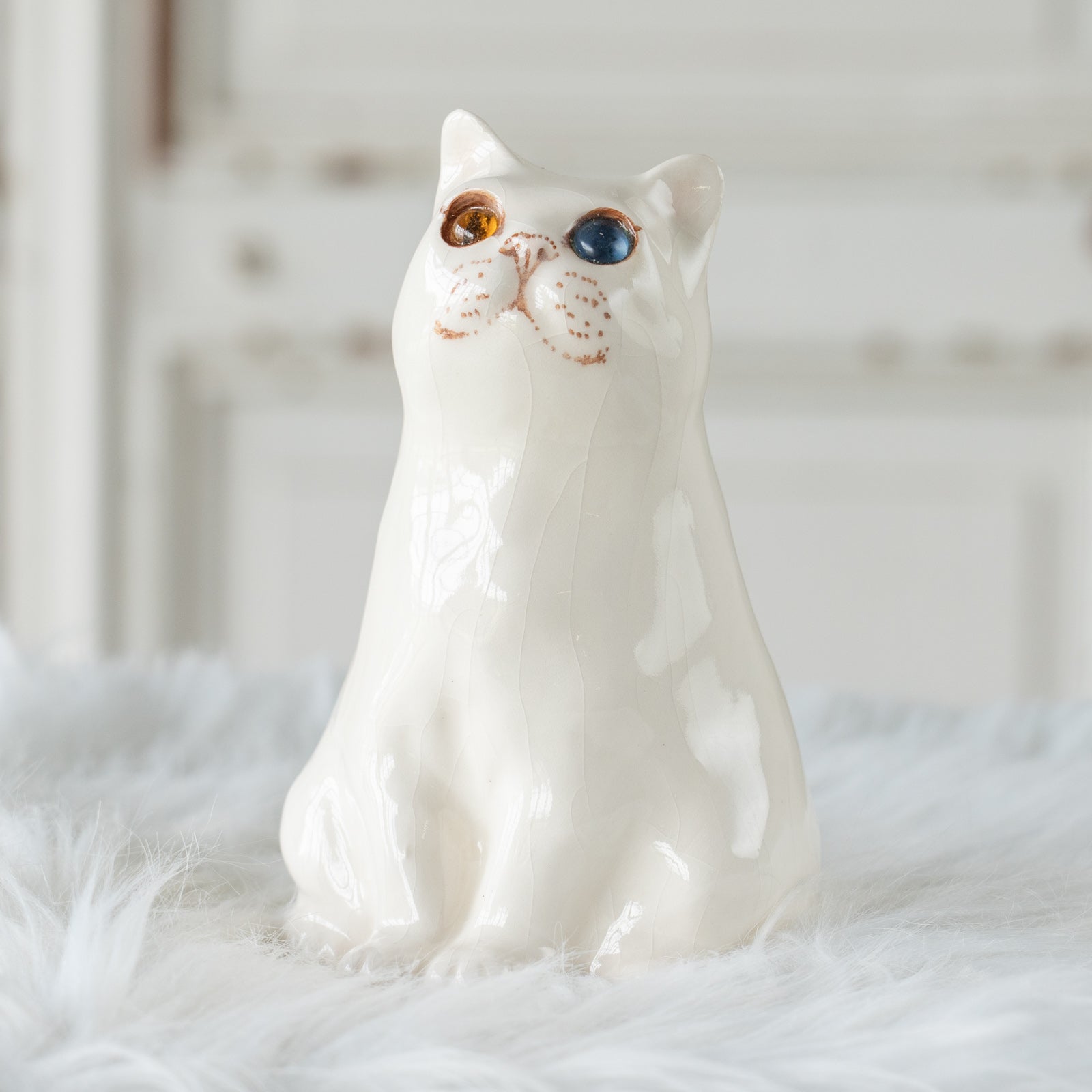 Winstanley Cat ウィンスタンレイ キャット】どっしりしたフォルムが