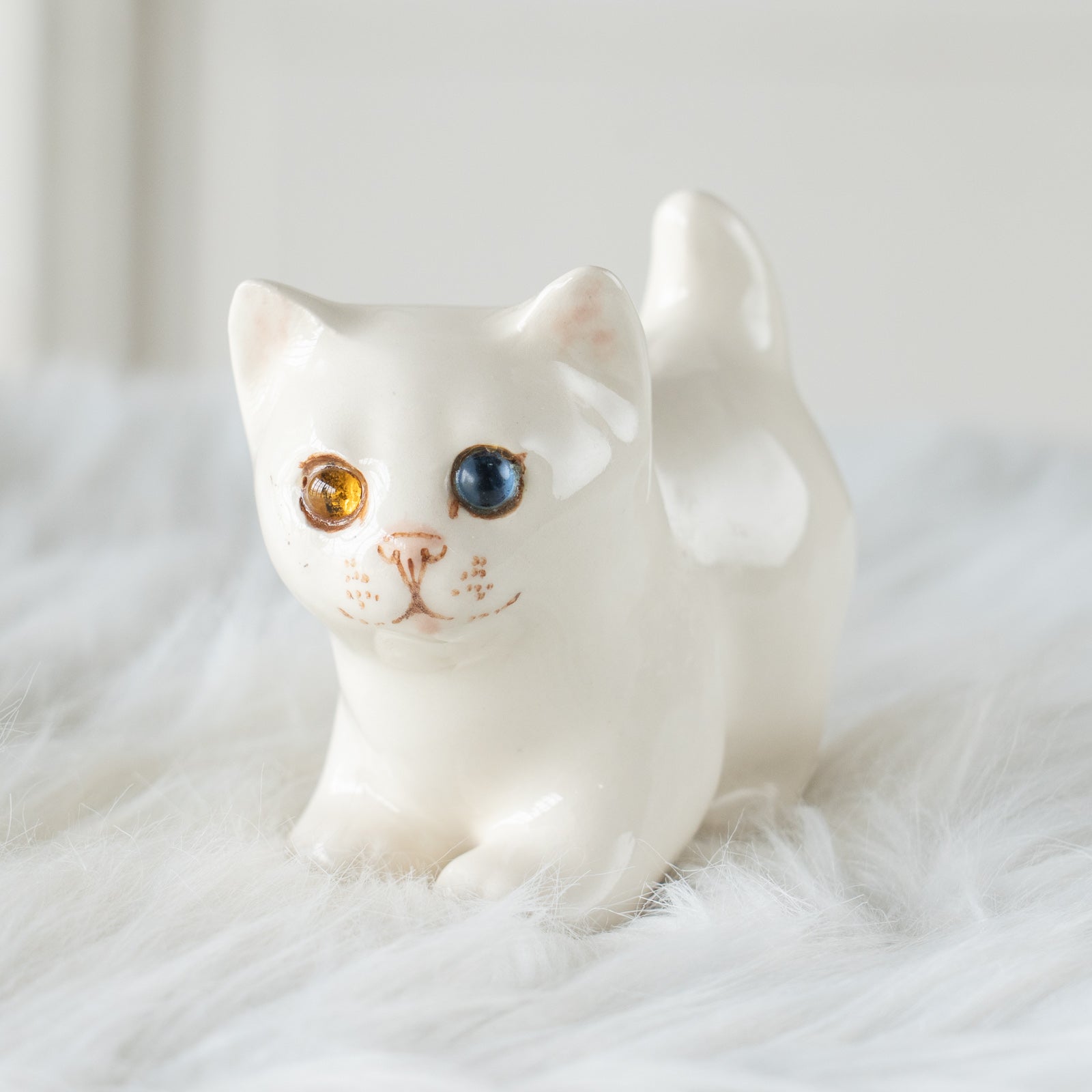 Winstanley Cat ウィンスタンレイ キャット】クリームパンの様な手が