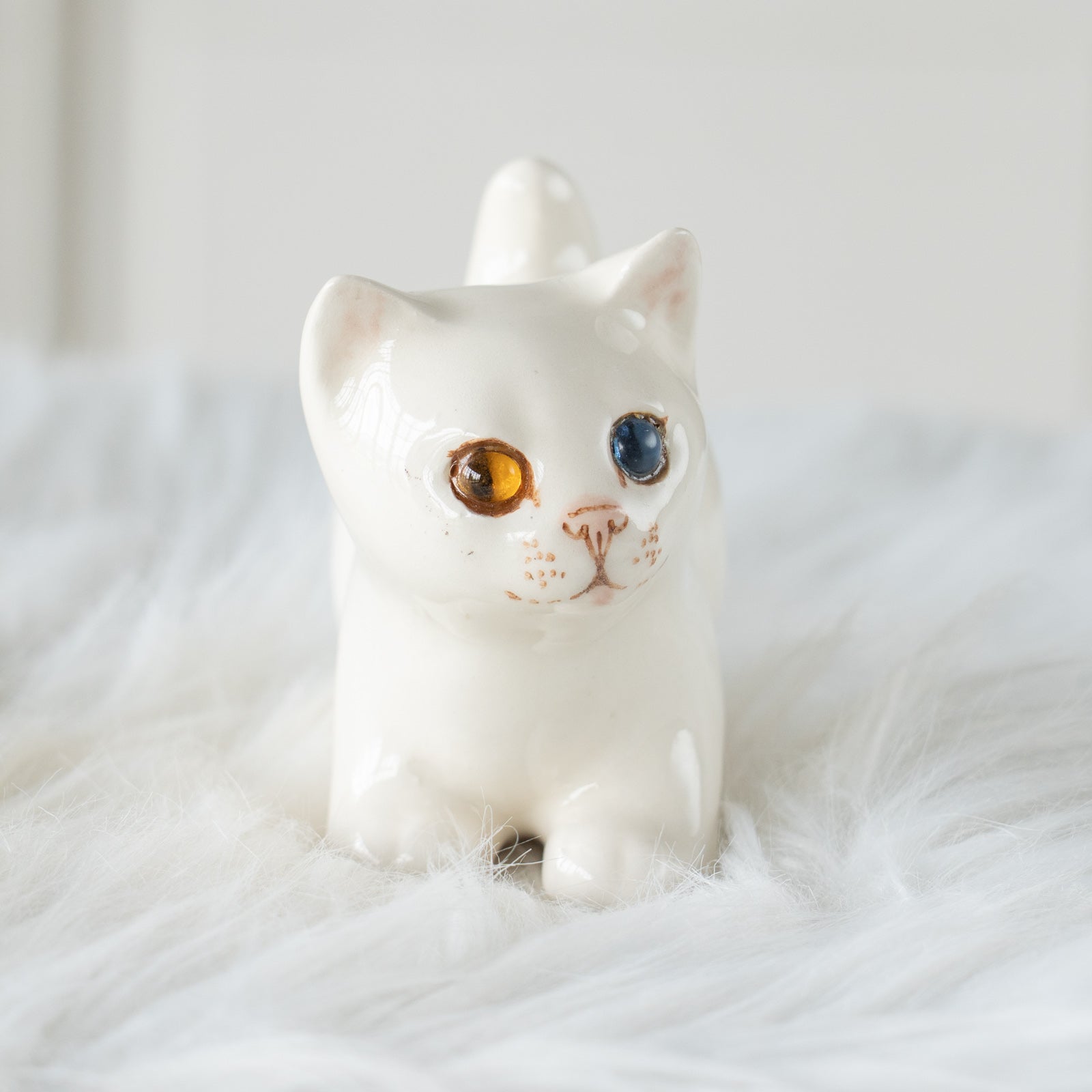 Winstanley Cat ウィンスタンレイ キャット】クリームパンの様な手が