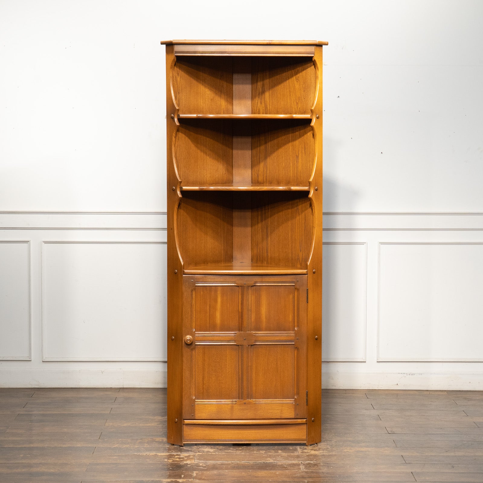 英国【ERCOL アーコール】エルム コーナーキャビネット No.474 Old