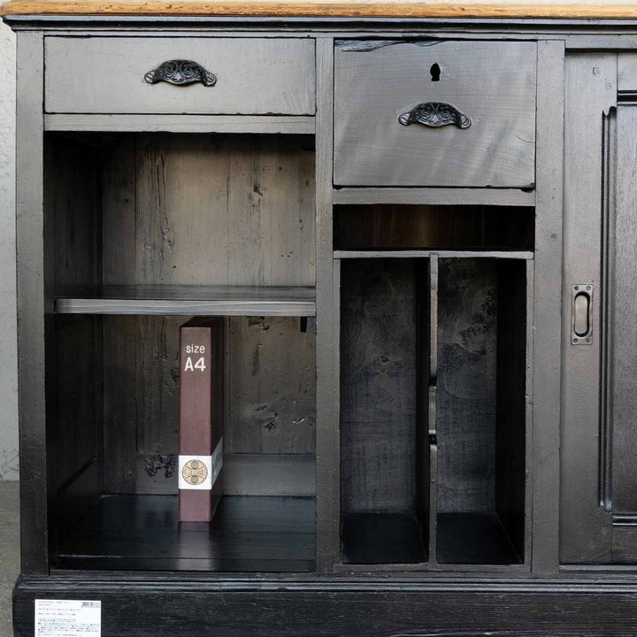 ブラックペイントがシックな装い 長い天板は作業用や店舗什器に最適 カウンター ワークテーブル /16L[m]