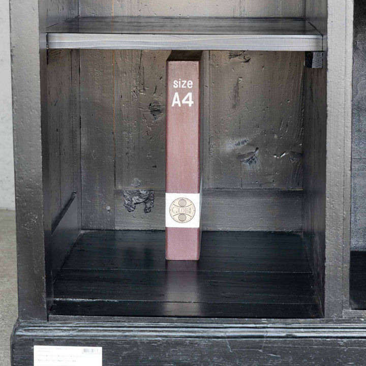 ブラックペイントがシックな装い 長い天板は作業用や店舗什器に最適 カウンター ワークテーブル /16L[m]