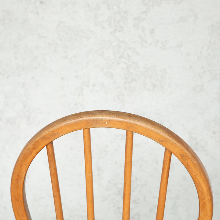 英国【ERCOL アーコール】エルム 4本スポーク フープバックチェア No.400 Windsor ウインザー /20L-4[m]