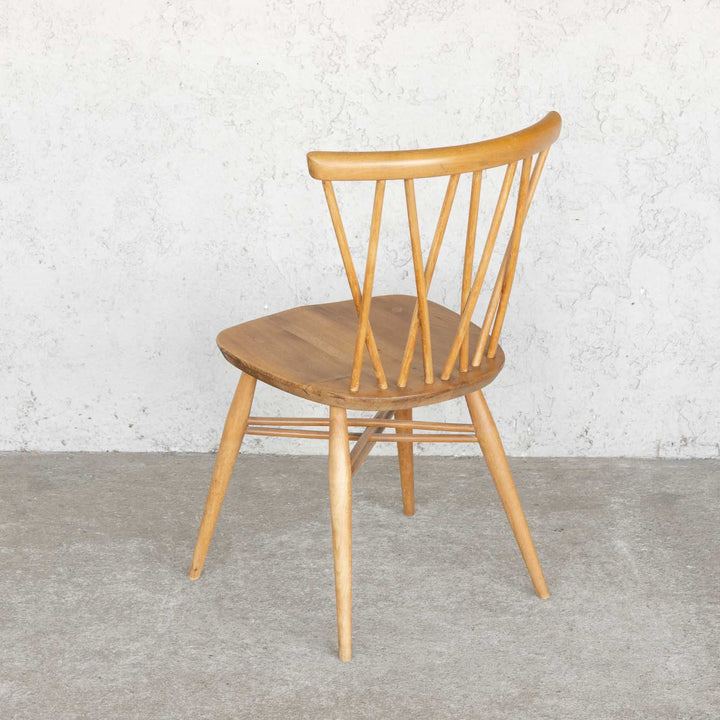 英国【ERCOL アーコール】交差したスポークが特徴的 ラティスチェア Windsor ウインザー /22E-7[m]