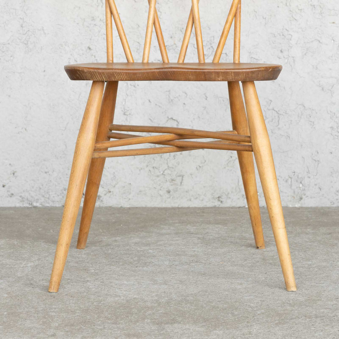 英国【ERCOL アーコール】交差したスポークが特徴的 ラティスチェア Windsor ウインザー /22E-7[m]