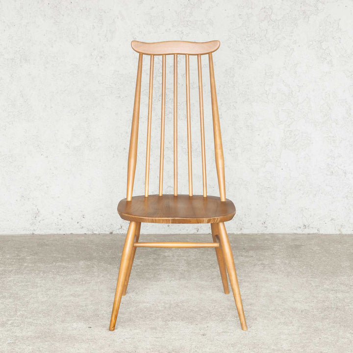 英国【ERCOL アーコール】洗練された佇まい ゴールドスミスチェア No.369 Windsor ウインザー /22I-2[m]