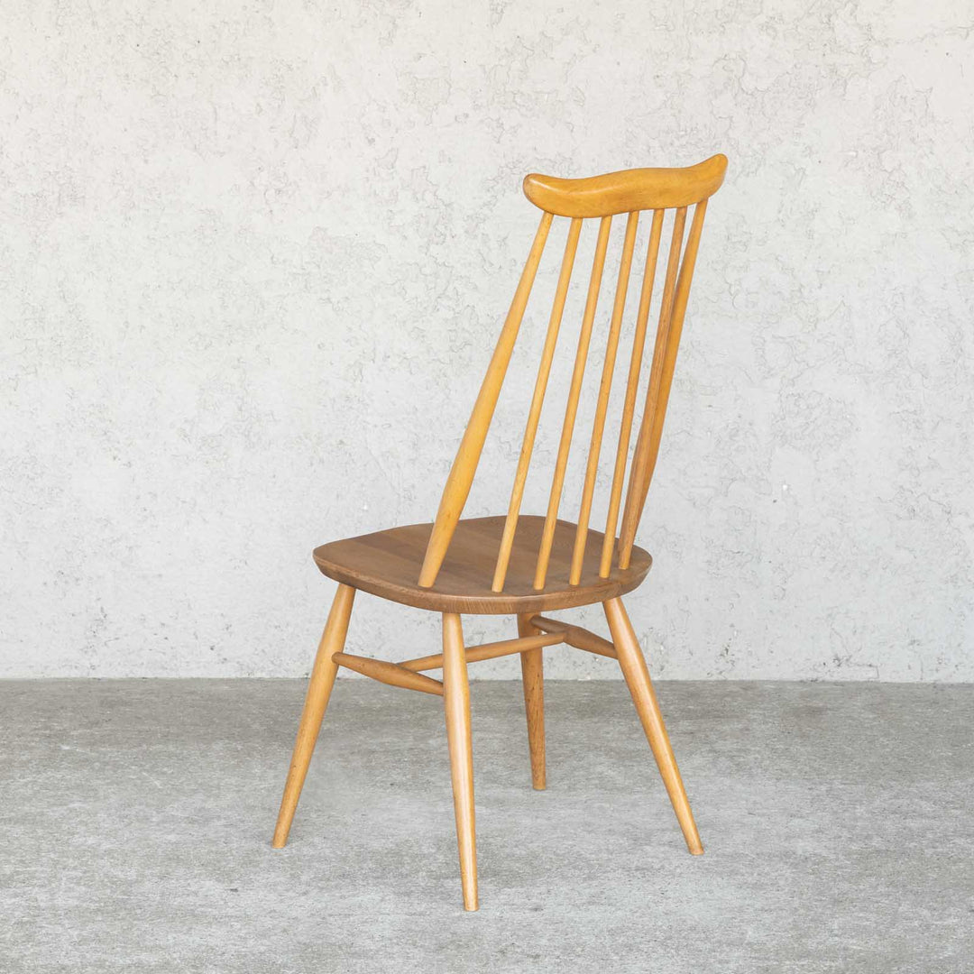 英国【ERCOL アーコール】洗練された佇まい ゴールドスミスチェア No.369 Windsor ウインザー /22I-18[m]