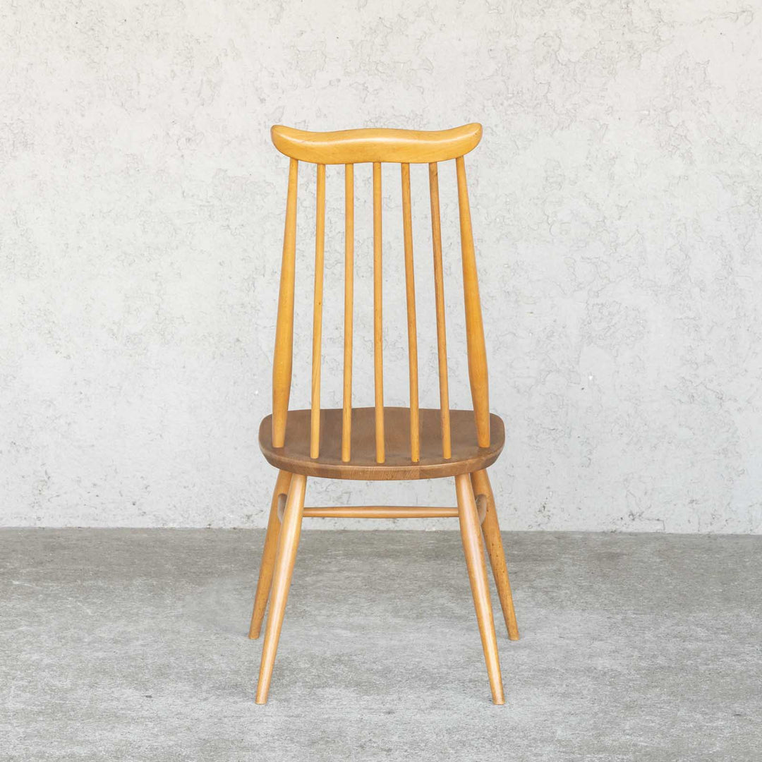 英国【ERCOL アーコール】洗練された佇まい ゴールドスミスチェア No.369 Windsor ウインザー /22I-18[m]