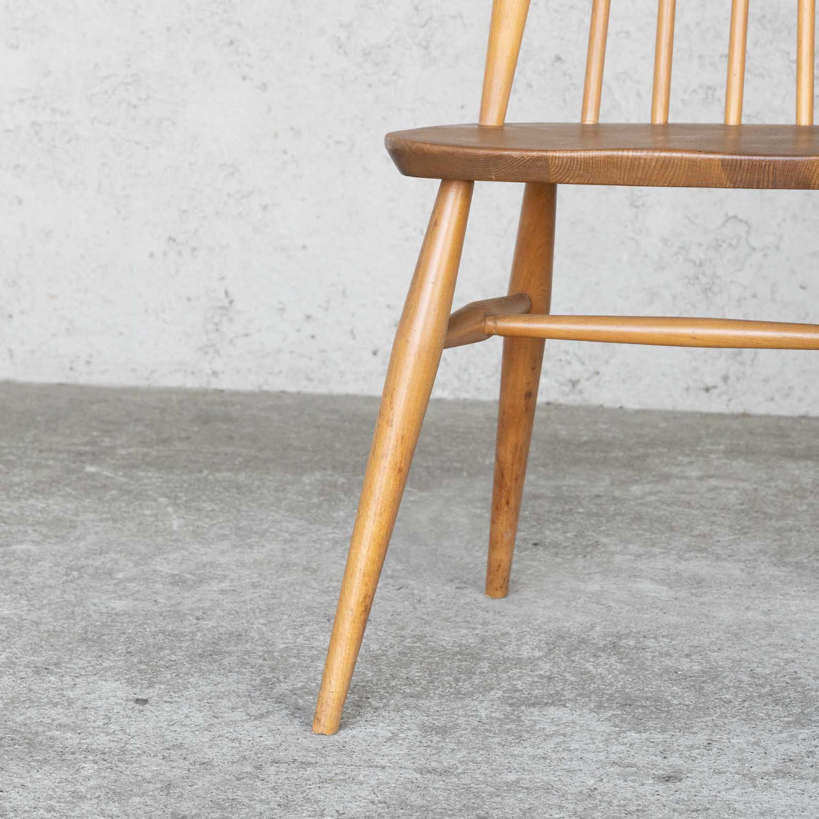 英国【ERCOL アーコール】洗練された佇まい ゴールドスミスチェア No