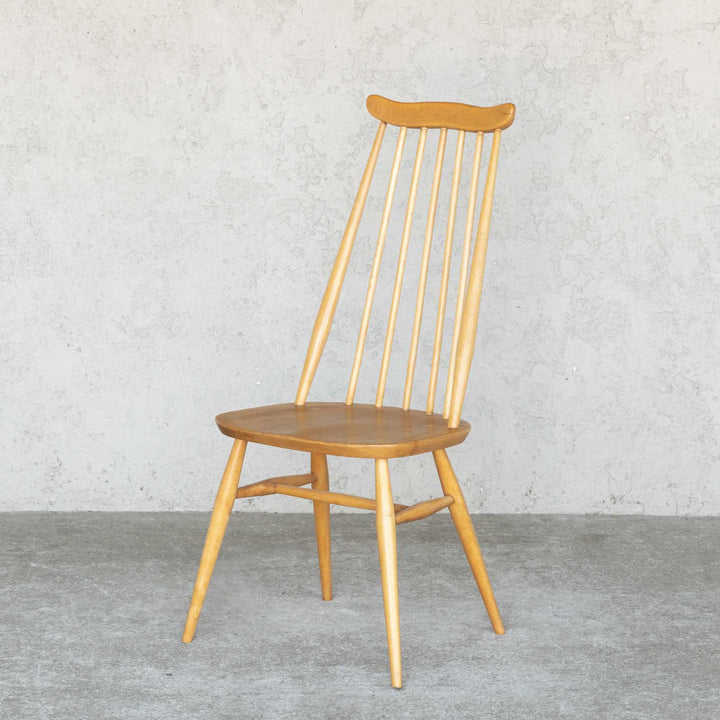英国【ERCOL アーコール】洗練された佇まい ゴールドスミスチェア No.369 Windsor ウインザー /22I-19[m]