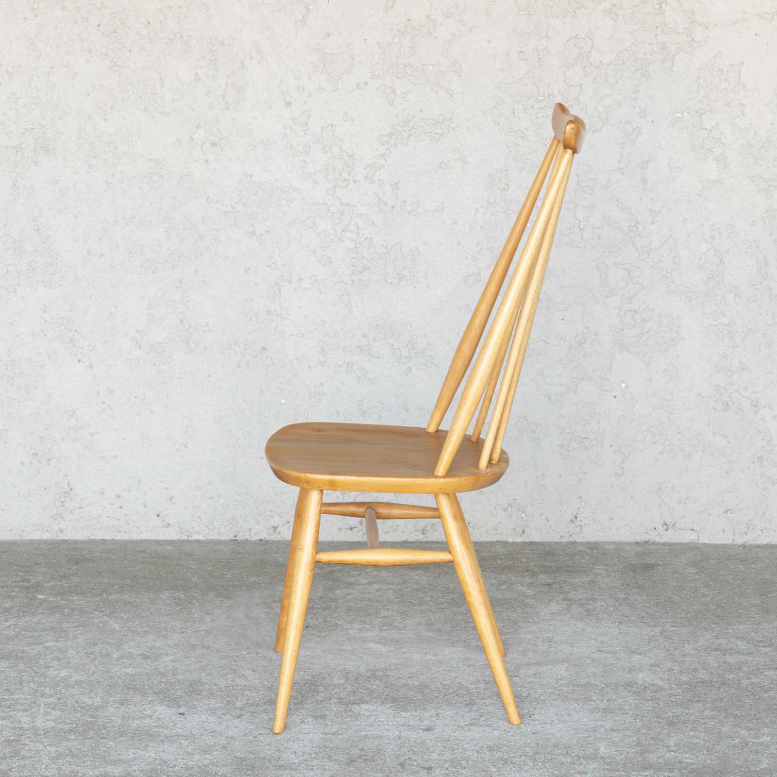 英国【ERCOL アーコール】洗練された佇まい ウインザー ゴールドスミス