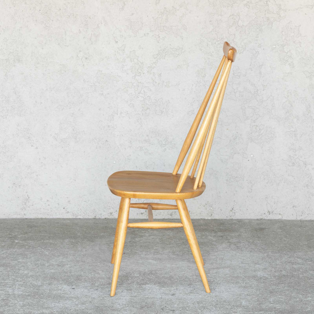 英国【ERCOL アーコール】洗練された佇まい ゴールドスミスチェア No.369 Windsor ウインザー /22I-19[m]