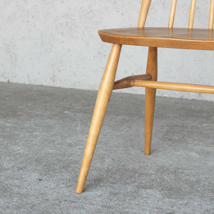 英国【ERCOL アーコール】洗練された佇まい ゴールドスミスチェア No.369 Windsor ウインザー /22I-19[m]