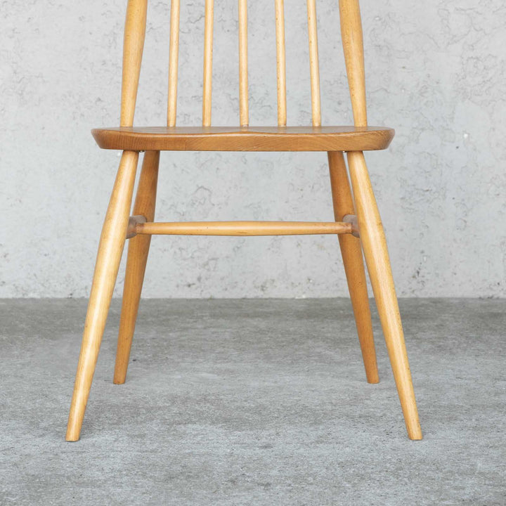 英国【ERCOL アーコール】洗練された佇まい ゴールドスミスチェア No.369 Windsor ウインザー /22I-19[m]
