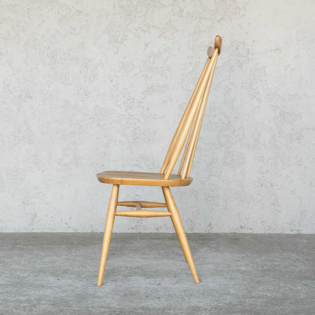 英国【ERCOL アーコール】洗練された佇まい ゴールドスミスチェア No.369 Windsor ウインザー /22I-19[m]