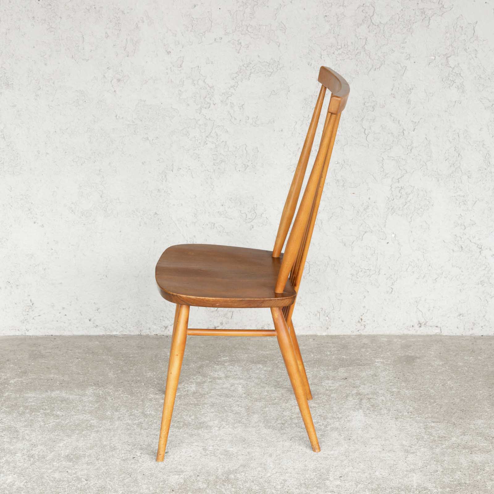 英国【ERCOL アーコール】シンプルで直線的なデザイン ハイバック