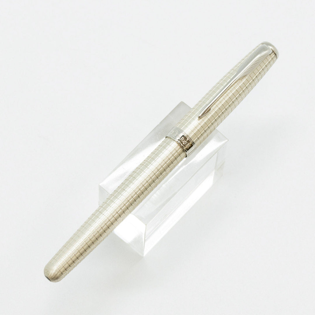 【PAKER パーカー /ソネット】軽やかなサテン調のボディにシズレパターンをアレンジ プレシャス スターリングシルバーCT 細字 F ※ペン先調整済 [万年筆][m]