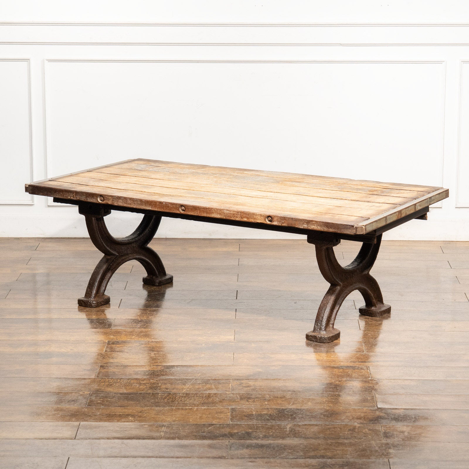 ベルギーアンティーク家具｜クラシカルチェア・テーブル・キャビネット