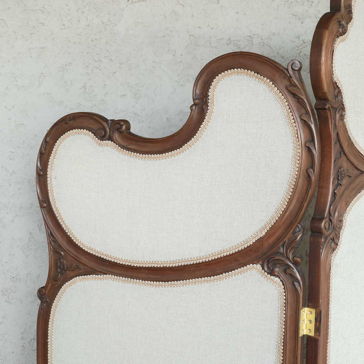 アールヌーボー様式の緩やかな曲線と植物が織りなすデザインが上品 スクリーン ルームディバイダー /07I
