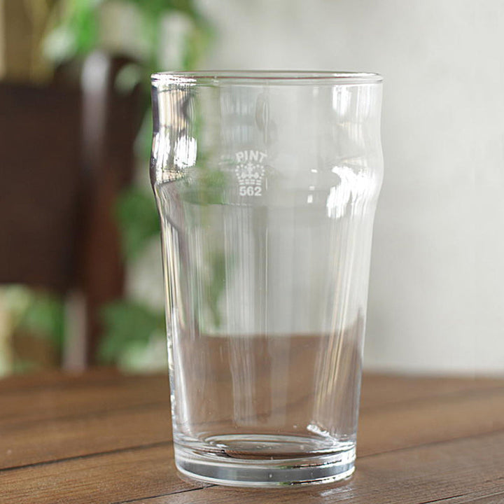 伝統的な王冠マーク刻印の英国パイントグラス /568ml[m]