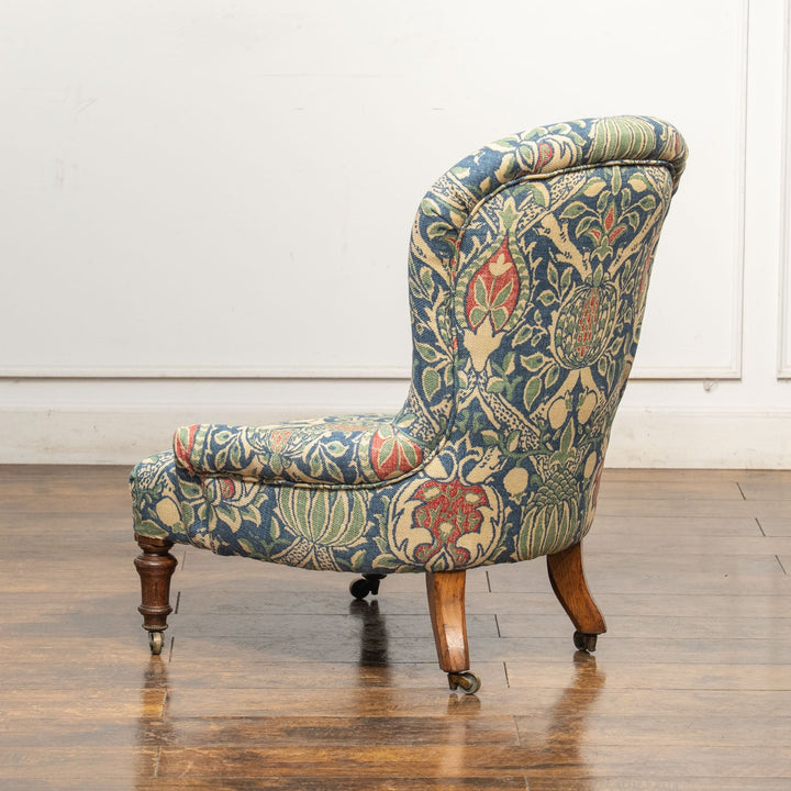 ウィリアムモリス生地を使ったゆったりとした座り心地 ナーシングチェア [グラナダDMCOGR201]