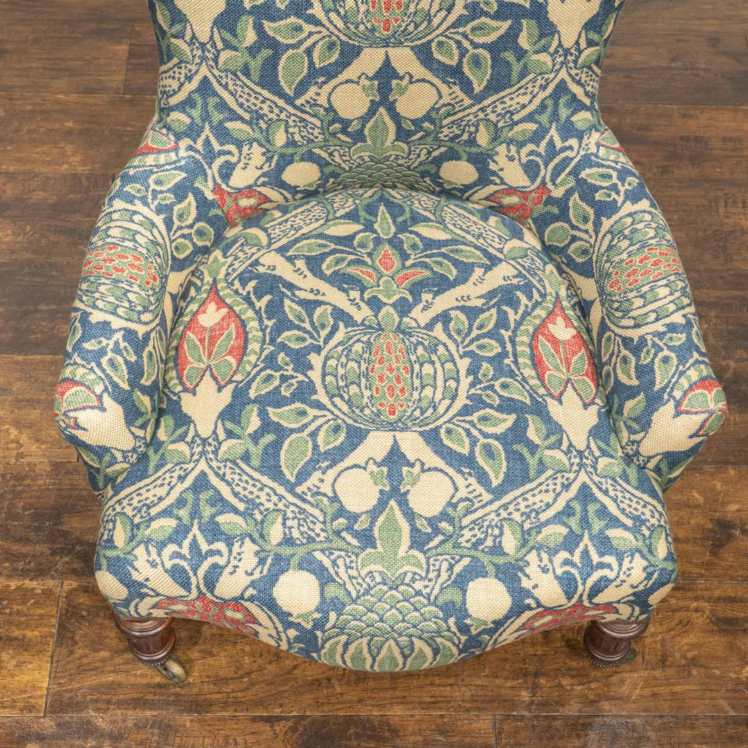 ウィリアムモリス生地を使ったゆったりとした座り心地 ナーシングチェア [グラナダDMCOGR201]