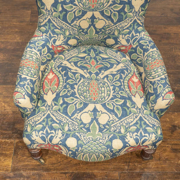 ウィリアムモリス生地を使ったゆったりとした座り心地 ナーシングチェア [グラナダDMCOGR201]