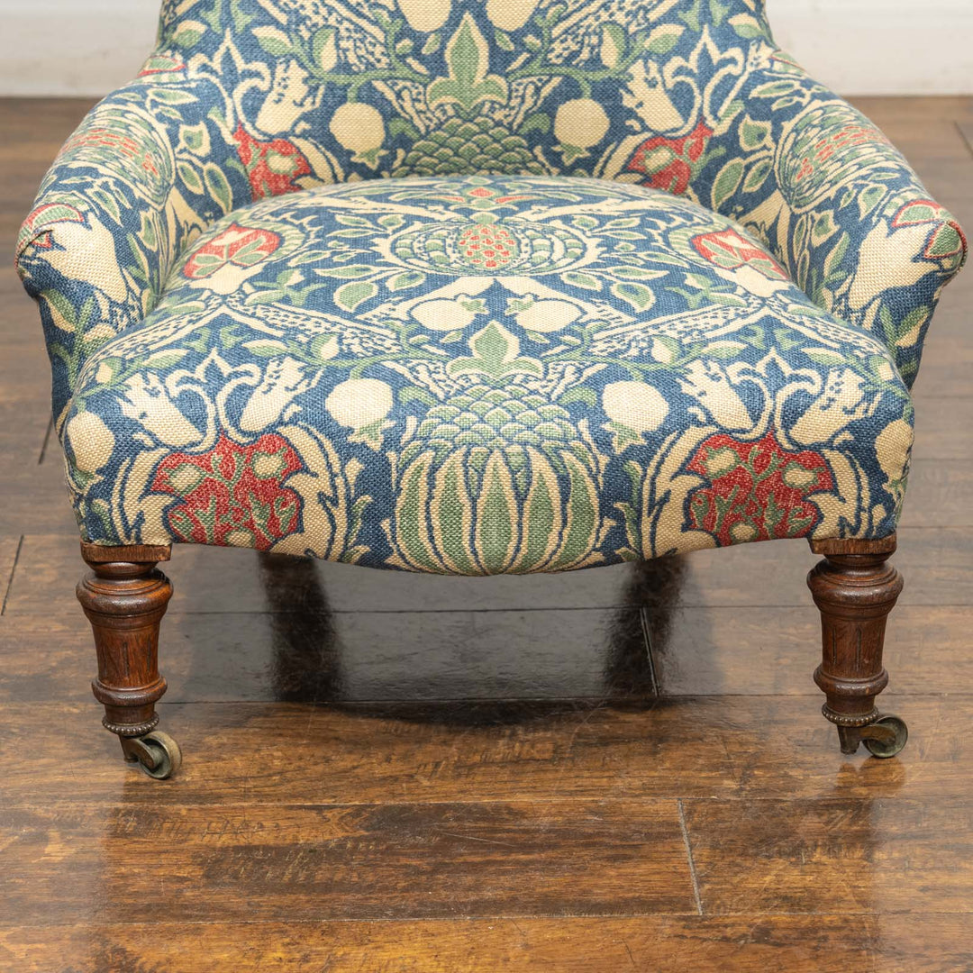 ウィリアムモリス生地を使ったゆったりとした座り心地 ナーシングチェア [グラナダDMCOGR201]