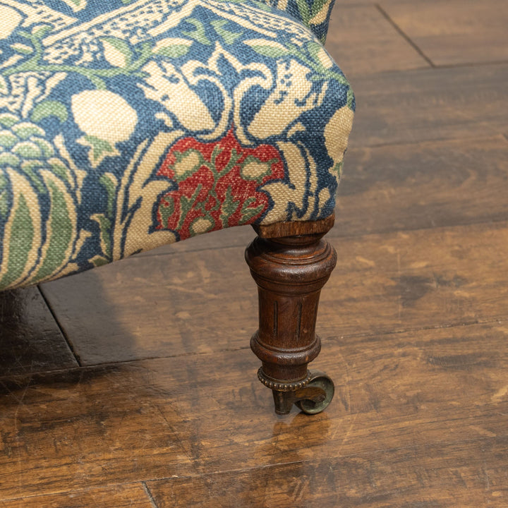 ウィリアムモリス生地を使ったゆったりとした座り心地 ナーシングチェア [グラナダDMCOGR201]