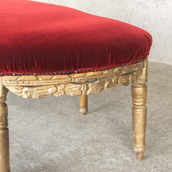 ブロンズの色味と深紅の座面が華やか ロングスツール[m]