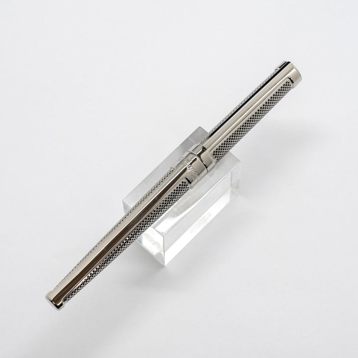 【S.T.Dupont エス・テー・デュポン /デフィ】革新的で洗練されたオリジナリティあふれるデザイン グリル 細字 F [万年筆][m]