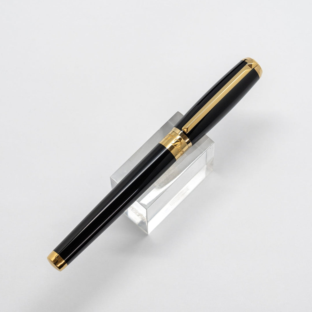 【S.T.Dupont エス・テー・デュポン /エリゼ】堂々たる存在感と伝統を感じるハイクオリティーな逸品 ブラックラッカー＆ゴールド ラインD 細字 F [万年筆][m]