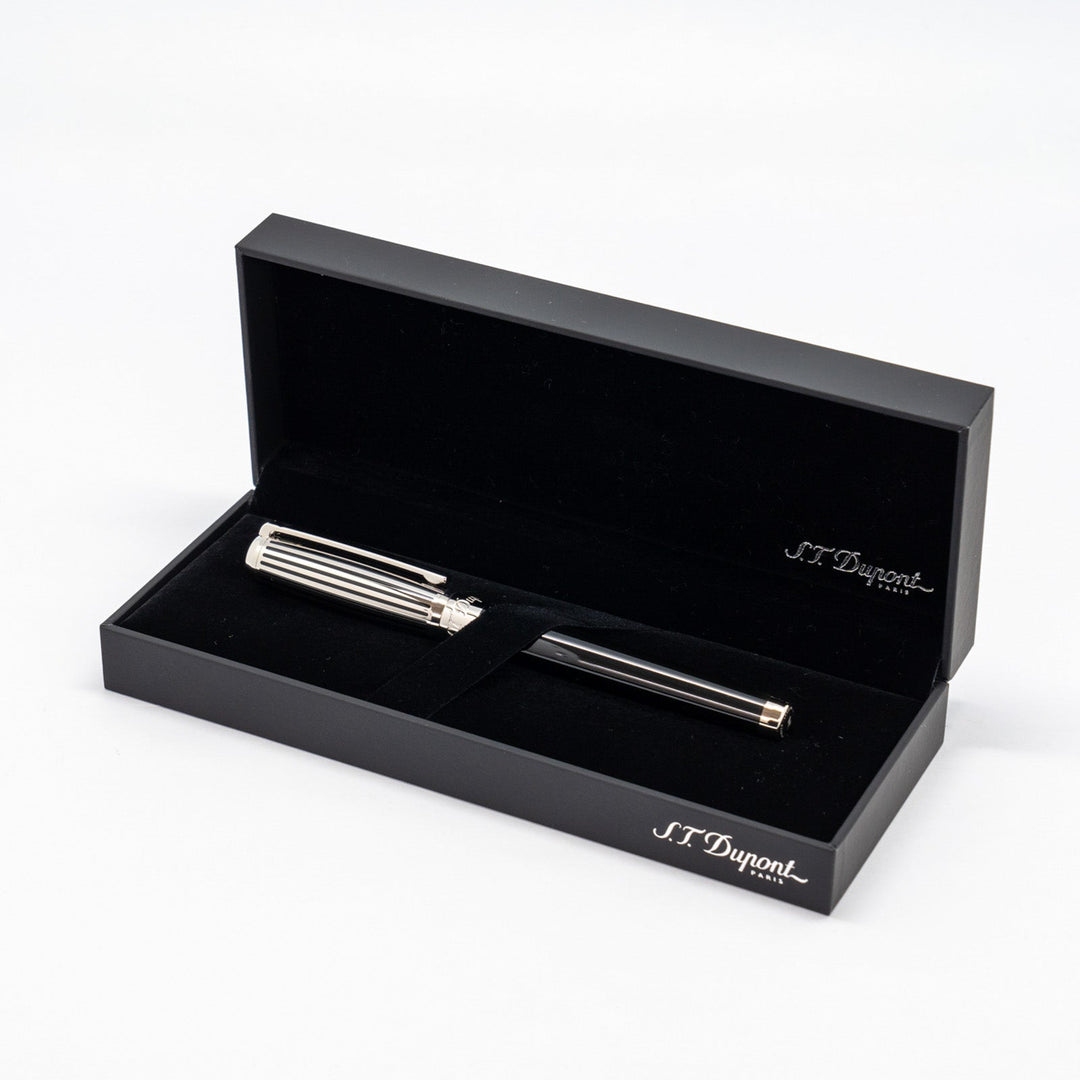 【S.T.Dupont エス・テー・デュポン /エリゼ】ウィンザー公にインスピレーションを受けた格調高いデザイン ウィンザー ラインD 細字 F [万年筆][m]