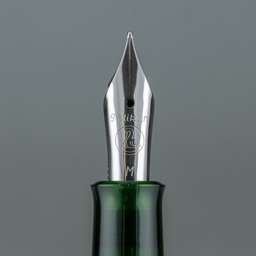 【Pelikan ペリカン /M205 Classic クラシック】限定700本 希少な特別生産品 カンラン石と呼ばれる鉱石をイメージ オリヴィーン 中字 M [万年筆][ｍ]