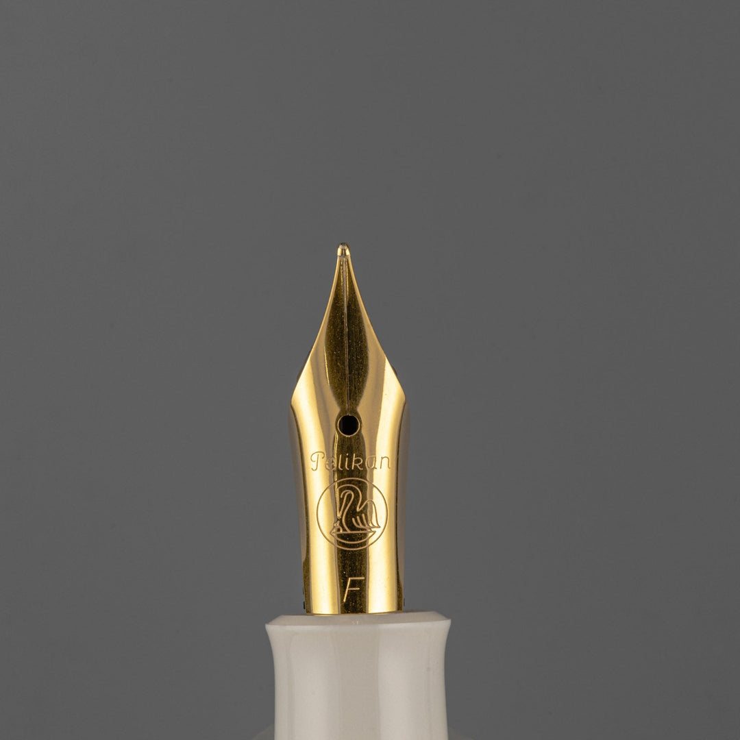 【Pelikan ペリカン /M200 Classic クラシック】限定1000本 特別生産品 淡く柔らかな色合いが上品 パステルグリーン 細字 F [万年筆][m]