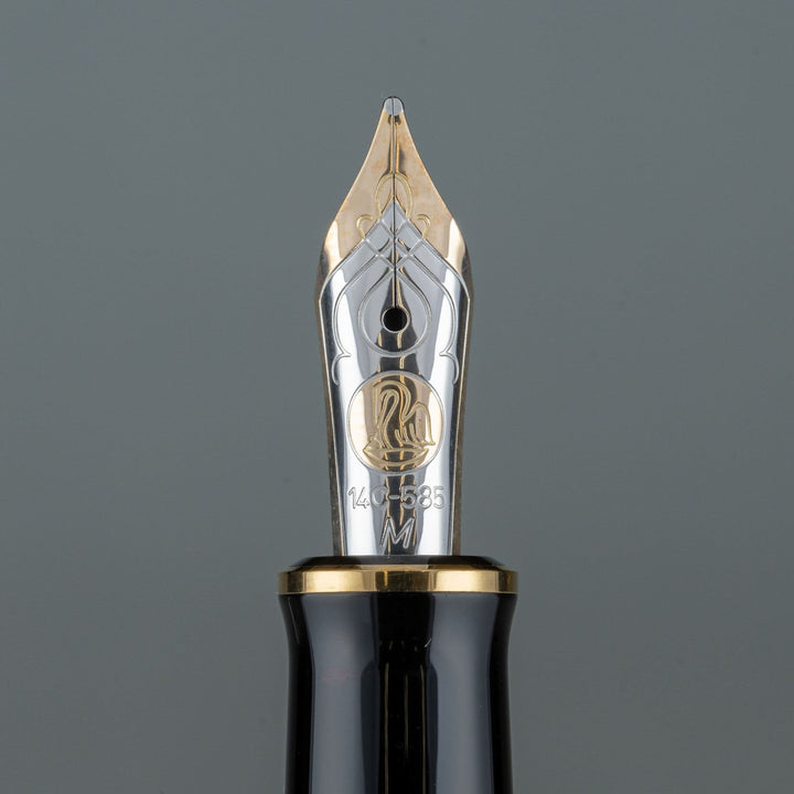 【Pelikan ペリカン /スーベレーン Ｍ600】バランスに優れた設計 伝統の縞模様のデザインが美しい ボルドー 中字 M [万年筆][m]