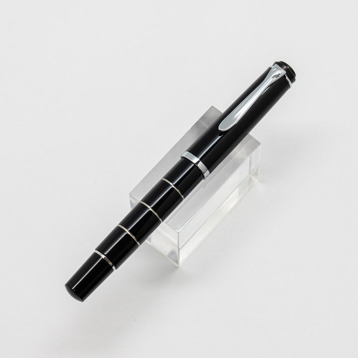 【Pelikan ペリカン /M215 Classic クラシック】トラディショナルなデザインのエントリーモデル ブラック 中字 M [万年筆][m]