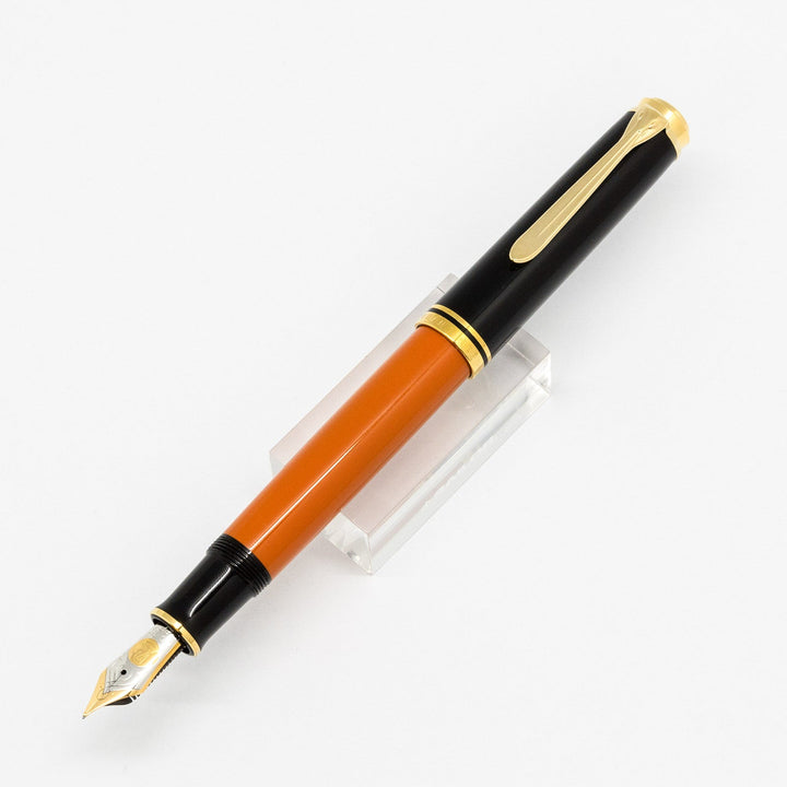 【Pelikan ペリカン /スーベレーン Ｍ800】限定1500本 特別生産品  濃く深いオレンジとブラックが落ち着いたシックな印象 バーントオレンジ 極細字 EF [万年筆][m]