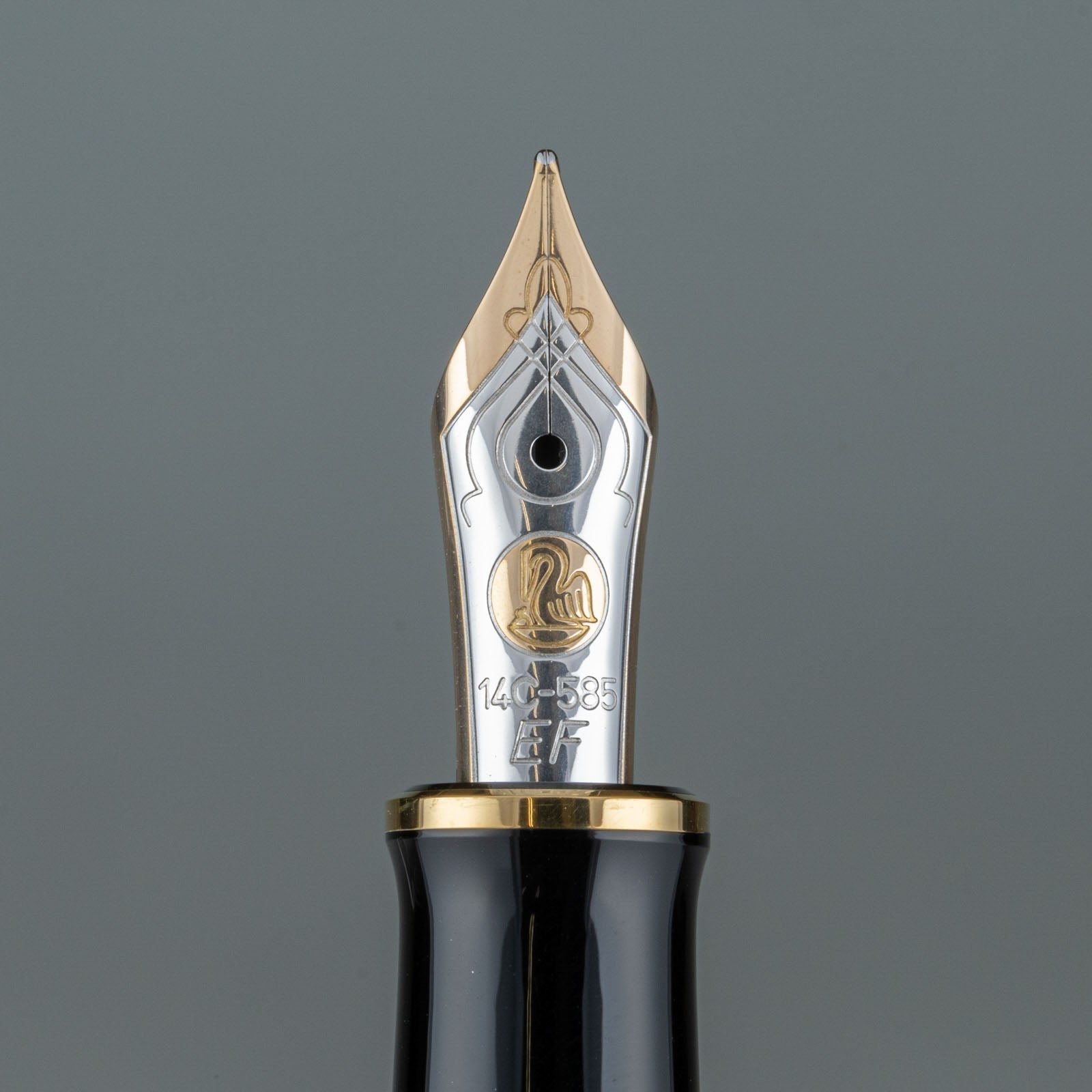 Pelikan ペリカン /スーベレーン M400】絶妙に手に馴染む小さめサイズ
