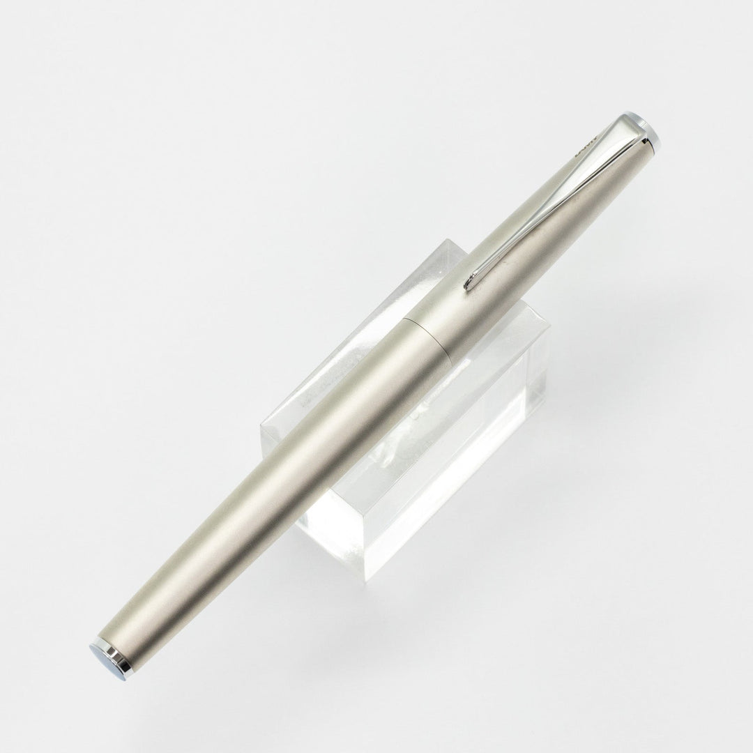 【LAMY ラミー /Studio ステュディオ】ユニークなプロペラ型のクリップがアクセント パラジュームコート 極細字 EF ※ペン先調整済 [万年筆][m]