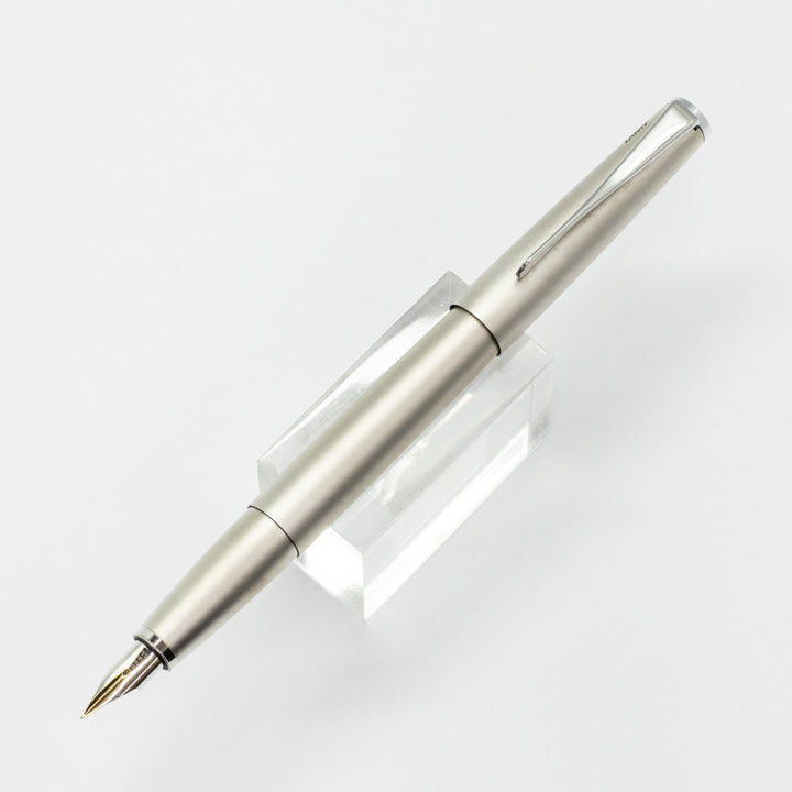 【LAMY ラミー /Studio ステュディオ】ユニークなプロペラ型のクリップがアクセント パラジュームコート 極細字 EF ※ペン先調整済 [万年筆][m]