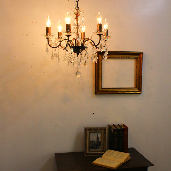 アンティークのような存在感  6灯シャンデリア